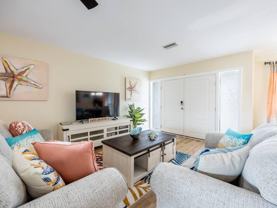 Englewood, Manasota Keys - 2 Bedroom Luxury Villa, Pool, Game Room, 6 Min To Beaches Next To Canal Exterior foto